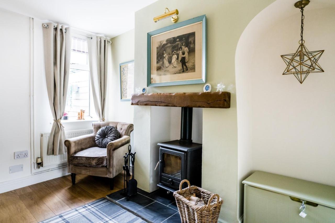 Laurel Cottage Burton  エクステリア 写真